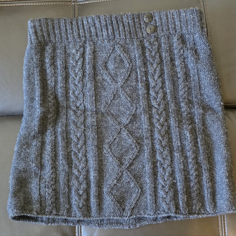 Wool Knit Cable-Front Mini Skirt - Gray